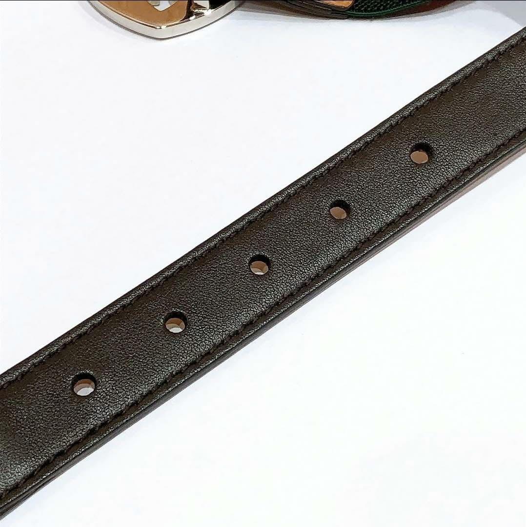 お*ち様 GUCCI ハート型バックル ベルト グリーン/レッド