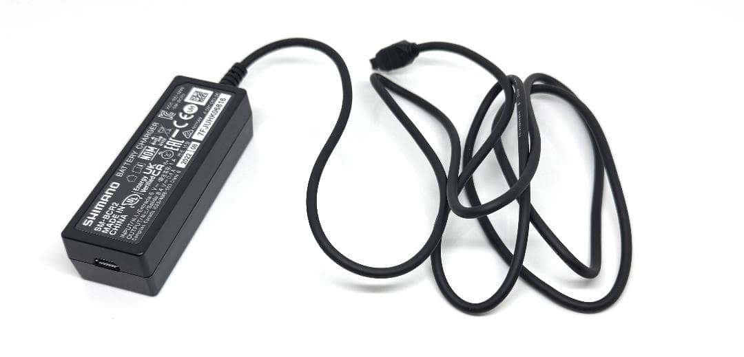 シマノ　Di2 充電器　SM-BCR2