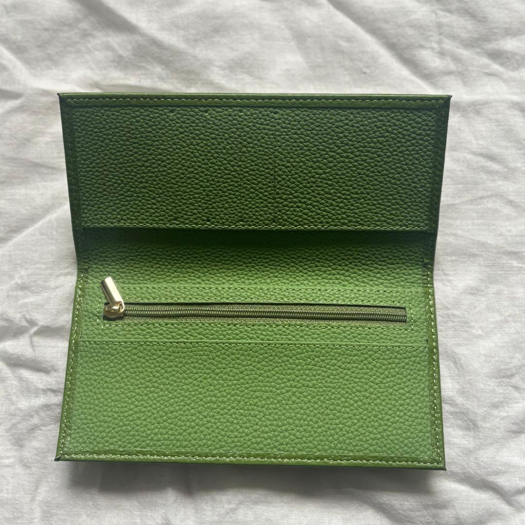 皇居 財布 緑 グリーン 二つ折り 長財布 菊の紋章 新品未使用 - メルカリ