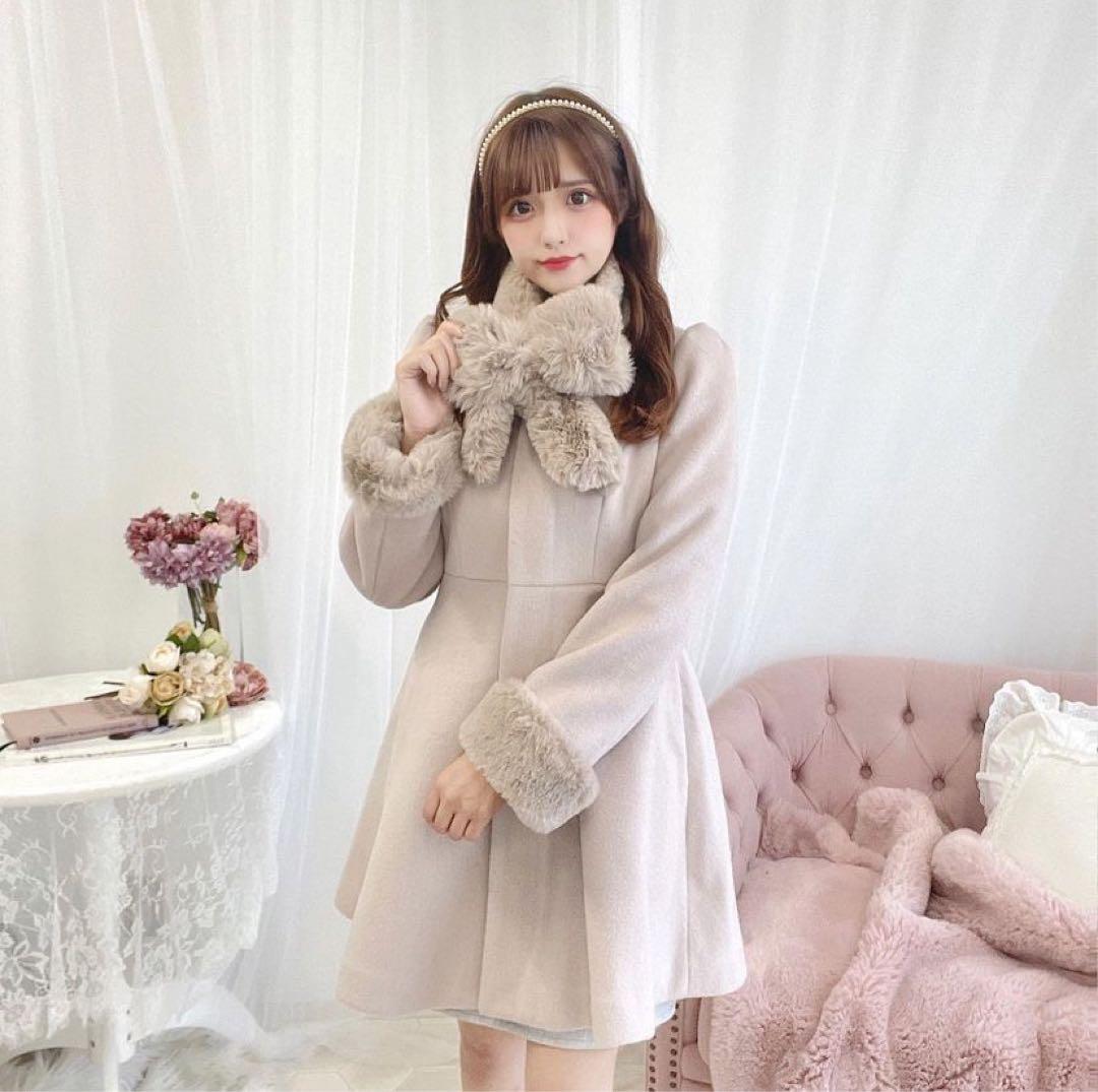 evelyn エブリン ビジューコート 2022 ピンク PI - メルカリ