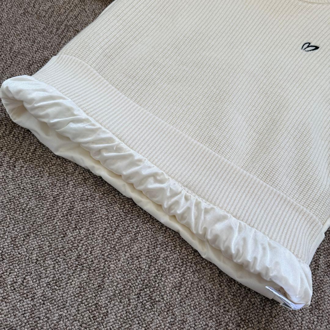 現行モデル　蓄熱　裏地付き　マスターバニー　ニット　M〜L相当　白　オフホワイト