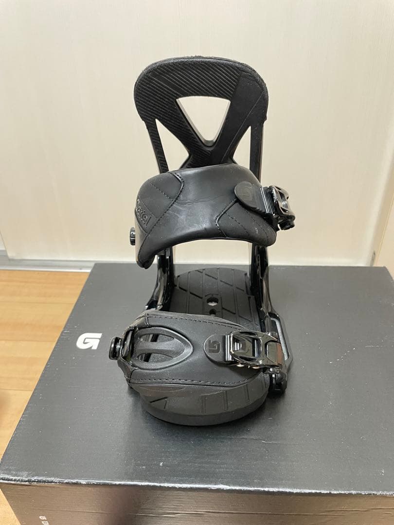 バートンカーテル EST Sサイズ　Burton Curtel