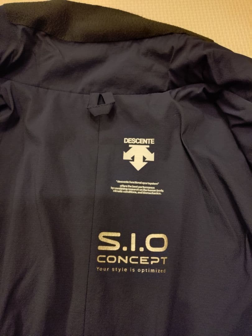 DESCENTE綿入りインナージャケット　Mサイズ（クリーニング済）
