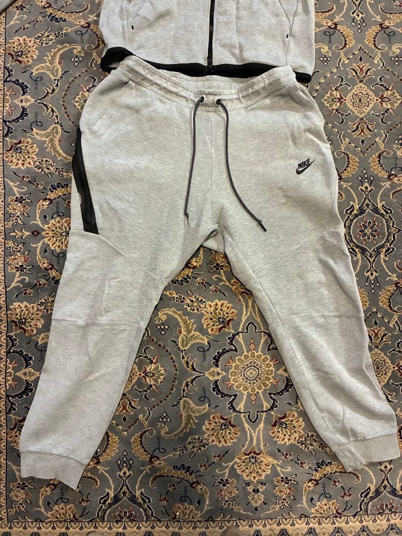 [最終価格早い者勝ち]NIKEテックフリース上M下XL上下セットグレー