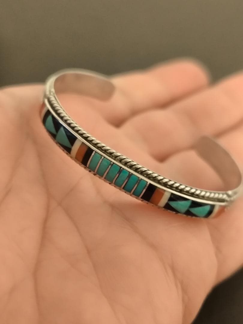 ズニ インディアンジュエリー ターコイズ コーラル スターリング バングル