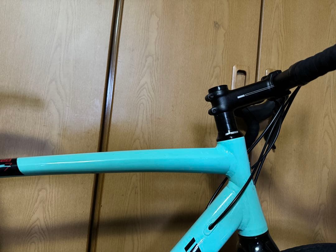 Bianchi VIA NIRONE 7 ALLROAD グラベルロード