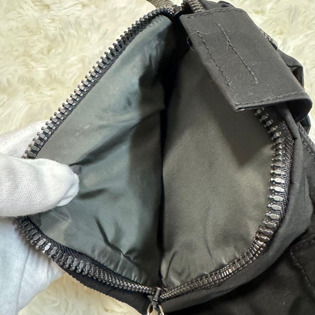 【激レア】　PRADA プラダスポーツ　ボディバッグ　ナイロン　ブラック