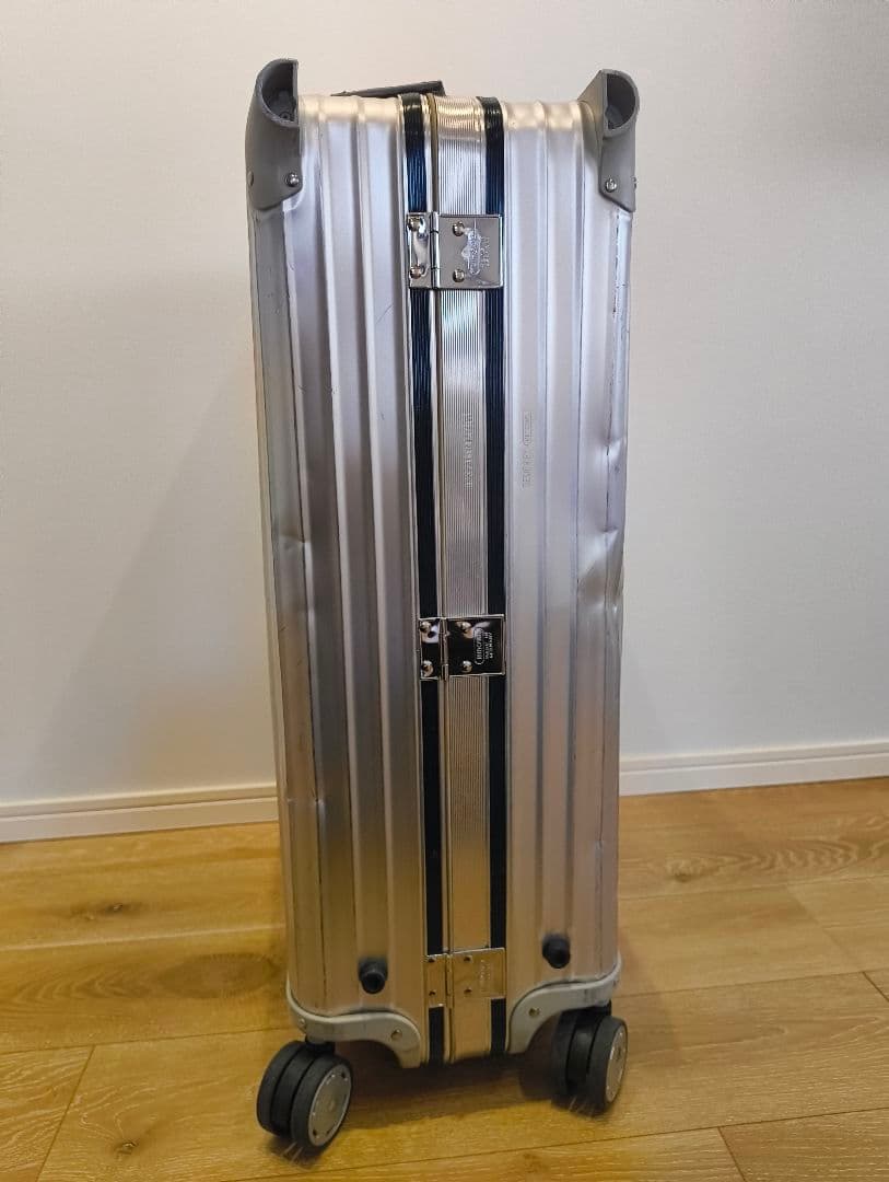 リモワ RIMOWA SILVER INTEGRAL 82L 4輪 アルミ