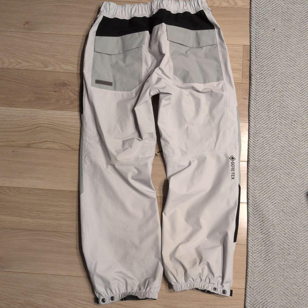 BURTON GORE-TEX スノーボードパンツ Lサイズ