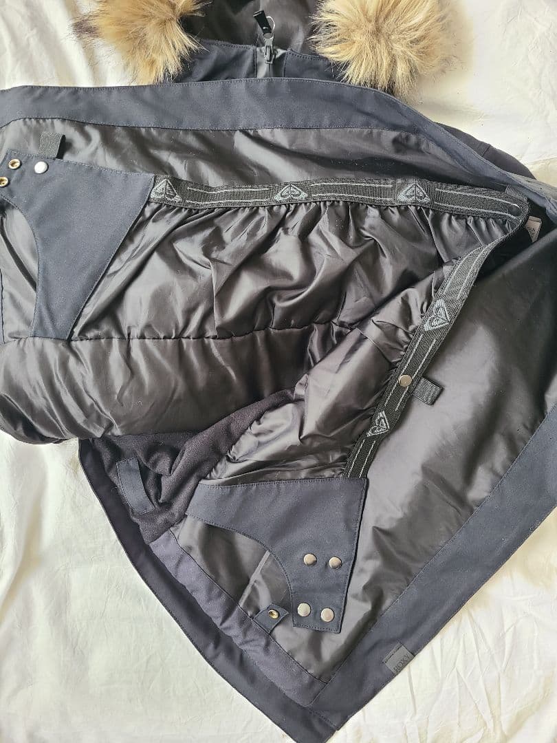 ROXY 黒 ファー付きウィンタージャケット　スノボウェア