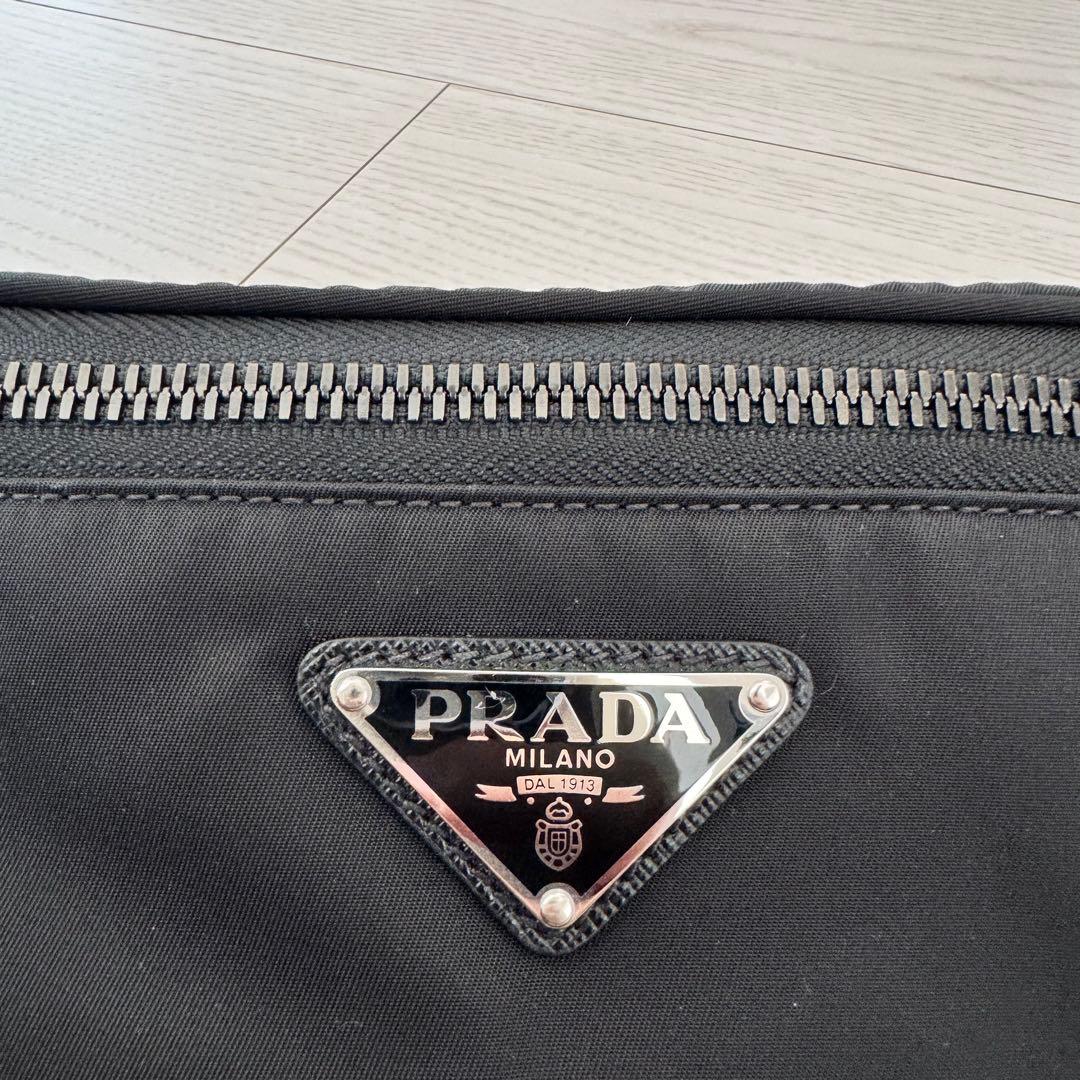 【美品！】PRADA リナイロン ボディバッグ・ウエストポーチ　2VL033