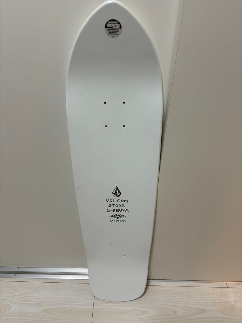 VOLCOM デッキ　渋谷店オープン記念　senseデザイン