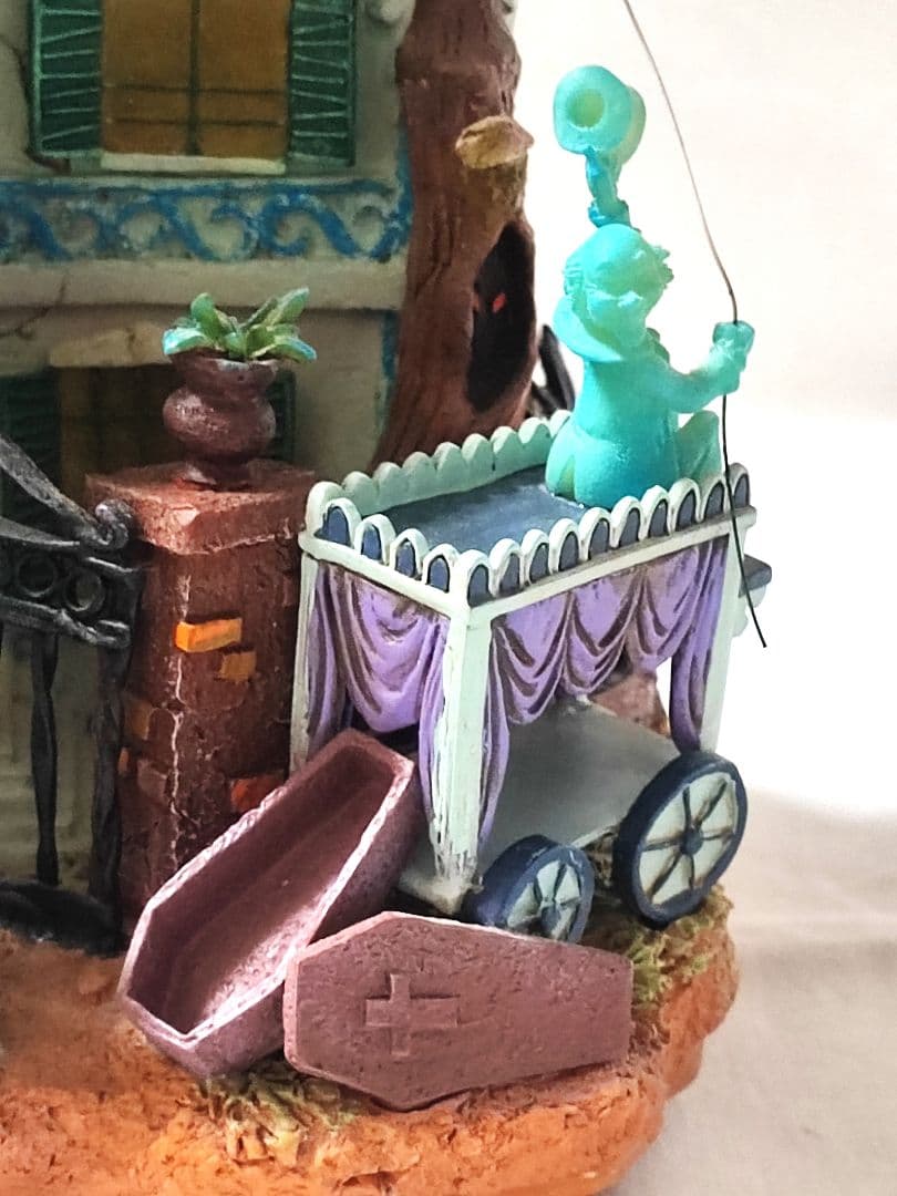 ホーンテッドマンション・ライトアップハウス フィギュア - メルカリ