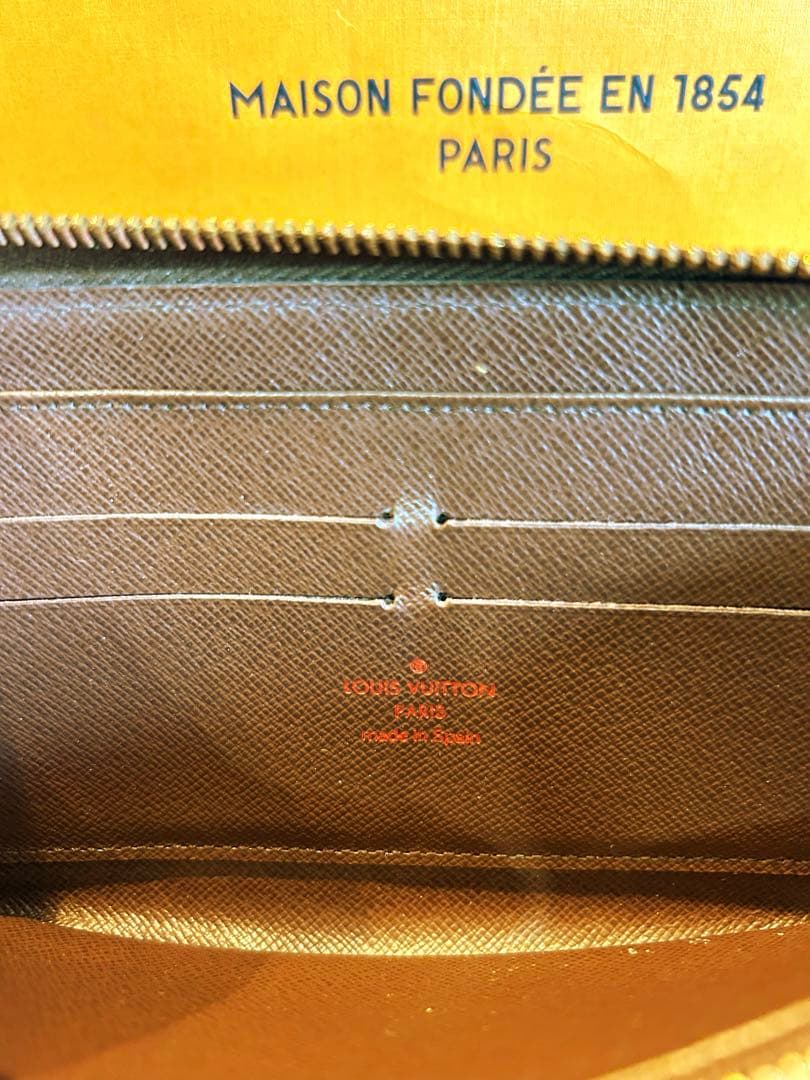 ルイヴィトン　長財布　ダミエ　エベヌ　ジッピーウォレット