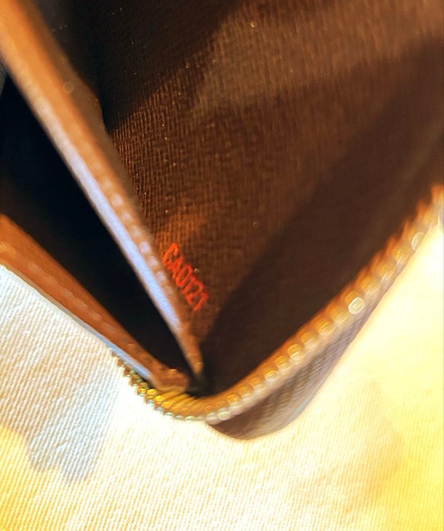 ルイヴィトン　長財布　ダミエ　エベヌ　ジッピーウォレット