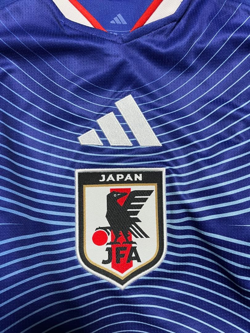 最新 サッカー 日本代表 2026 ホーム レプリカ ユニフォーム Mサイズ