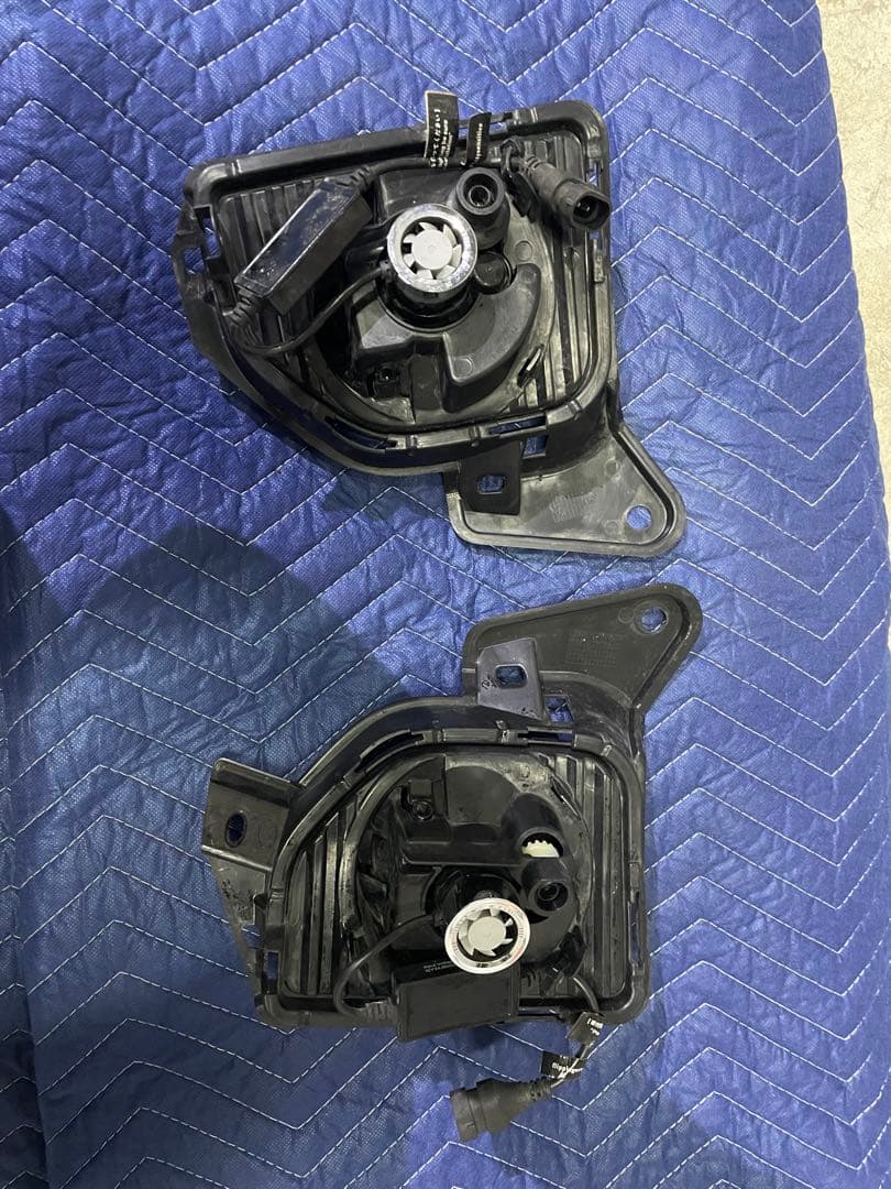 ハイエース4型以降　純正タイプフォグランプ HID屋イエロー 左右セット