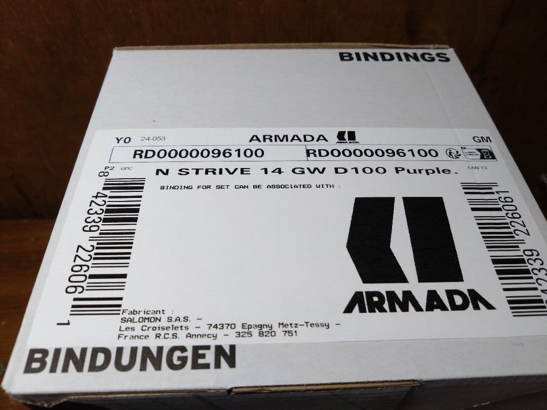 新品未使用☆ARMADA金具Binding「STRIVE14GW」正規保証書完備 - メルカリ