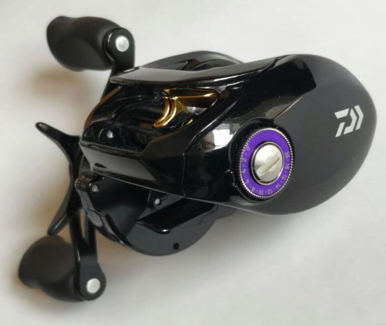ダイワ　ベイトリール　14タトゥーラ 103XH-TW