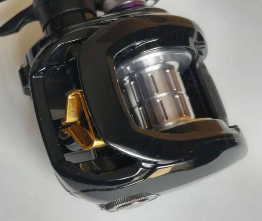 ダイワ　ベイトリール　14タトゥーラ 103XH-TW