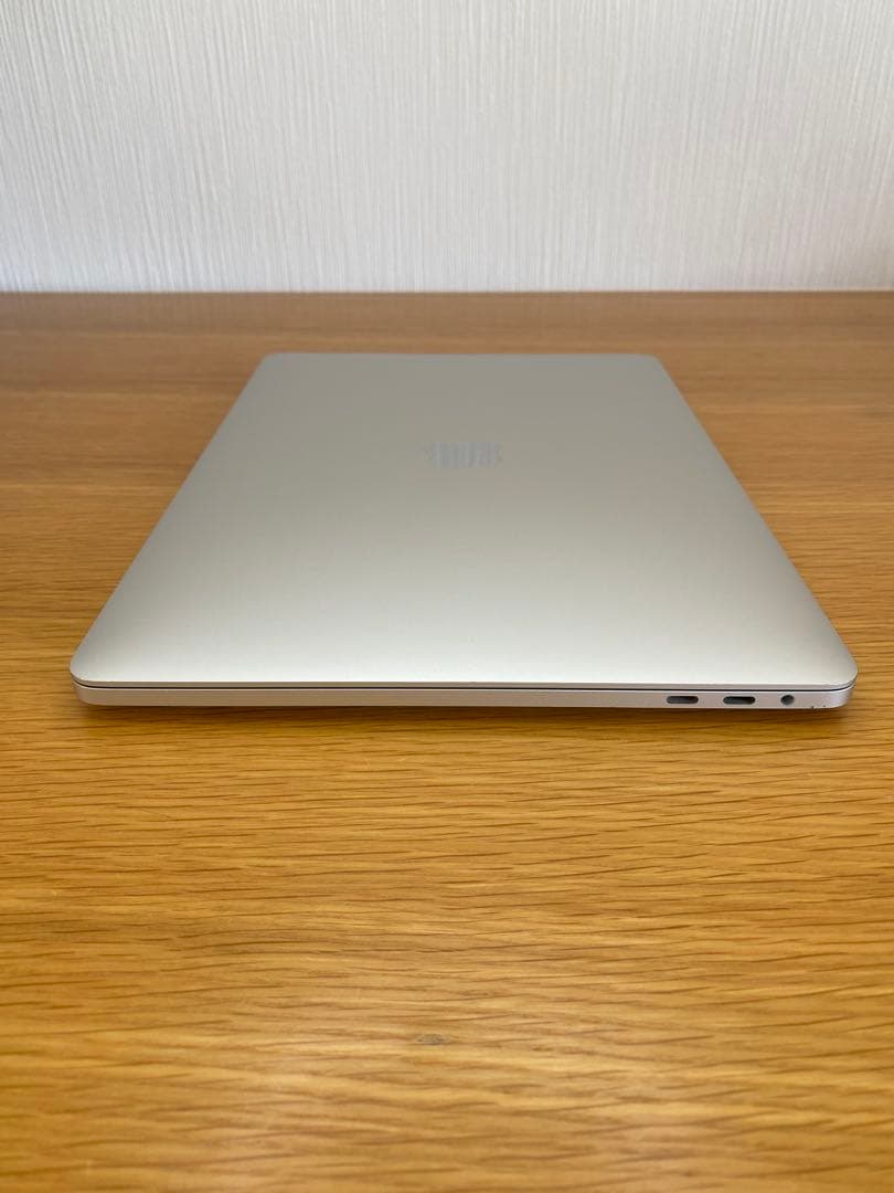 MacBook Pro 2020 美品　MacBook本体　動作確認済