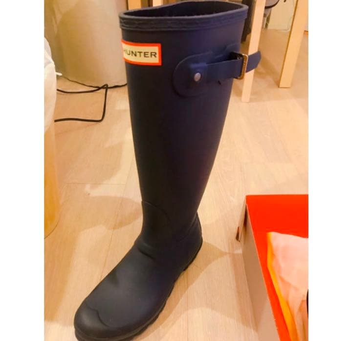 【早めに売りたい】レインブーツ　ハンター　ネイビー