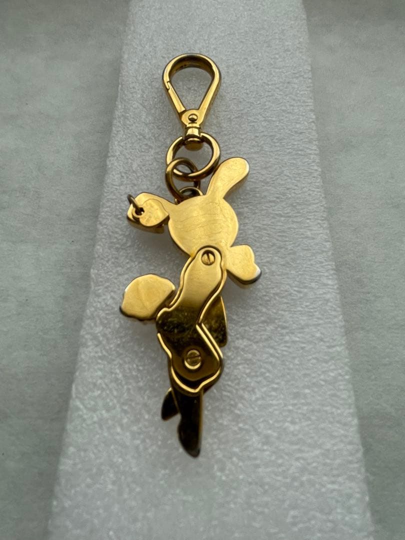 PRADA プラダ ゴールドカラー バニーウサギ キーホルダー 33.3g