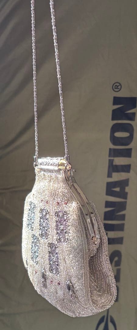 LUMY はしもと　高級シルバー ビーズ装飾 パーティーバッグ皇室御用達　未使用