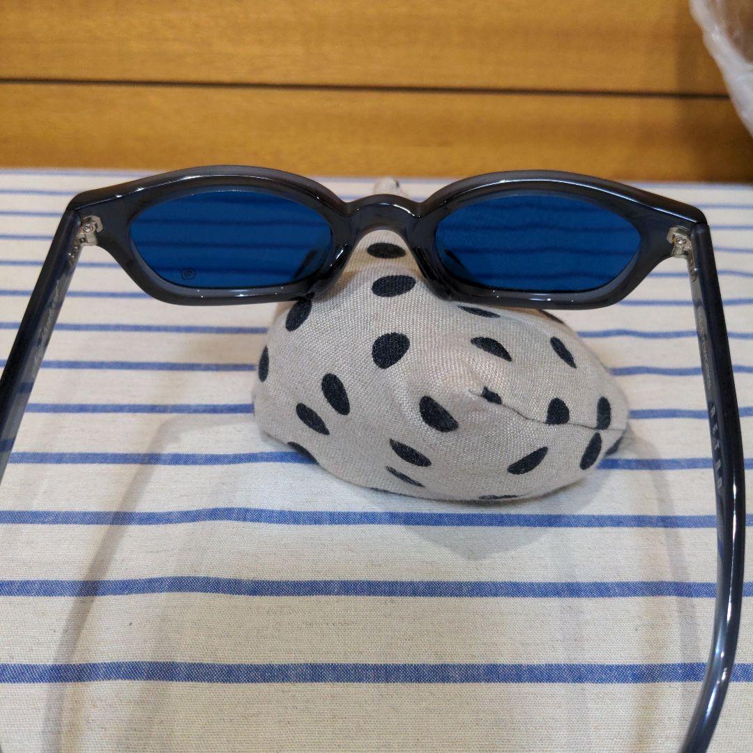 も*す様 ネイバーフット　サングラス　【美品】