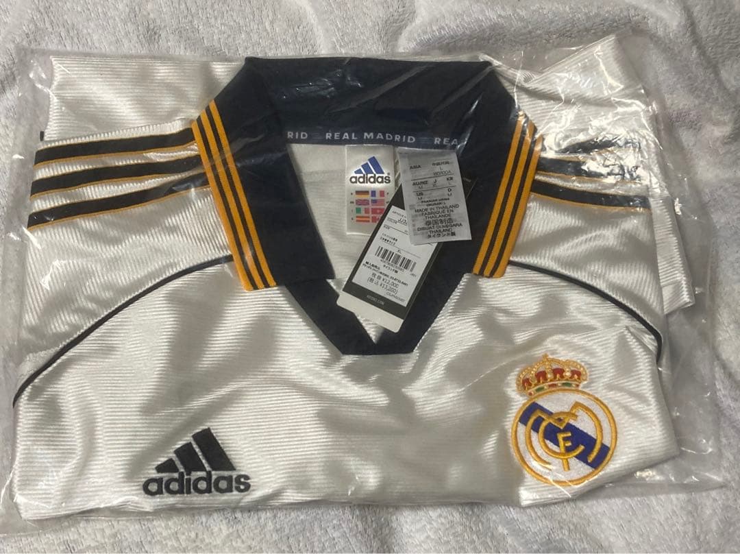新品未開封 レアルマドリード 99-00 復刻 ユニフォーム