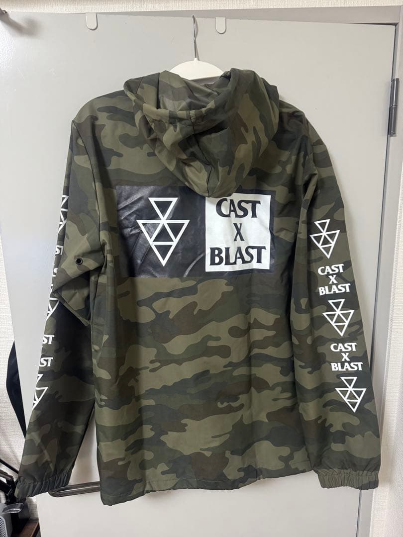 CAST X BLAST COACH JACKETカモフラ柄 新品未使用品 - メルカリ