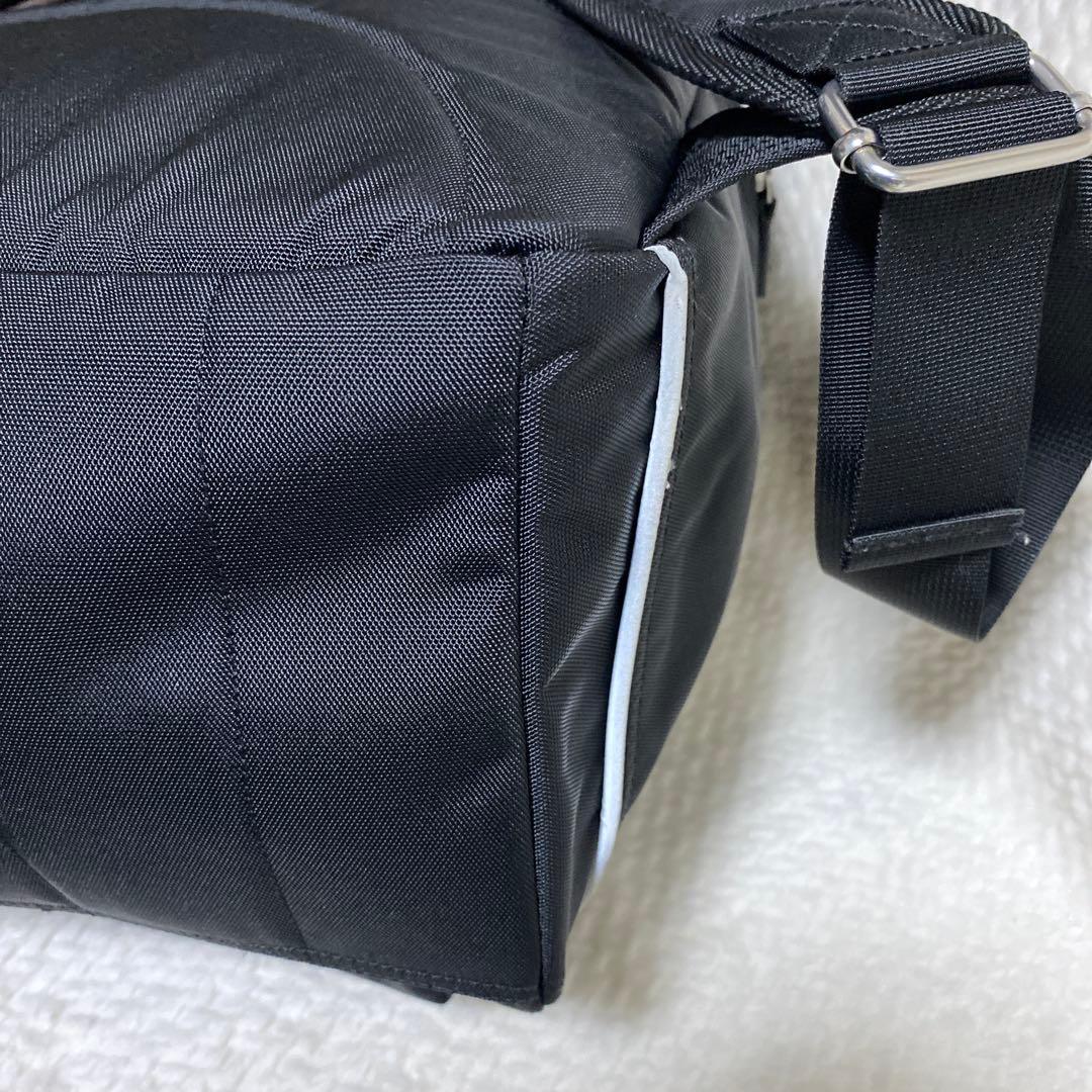 【美品】マリメッコ buddy バディ リュック 黒 大容量 バックパック A4