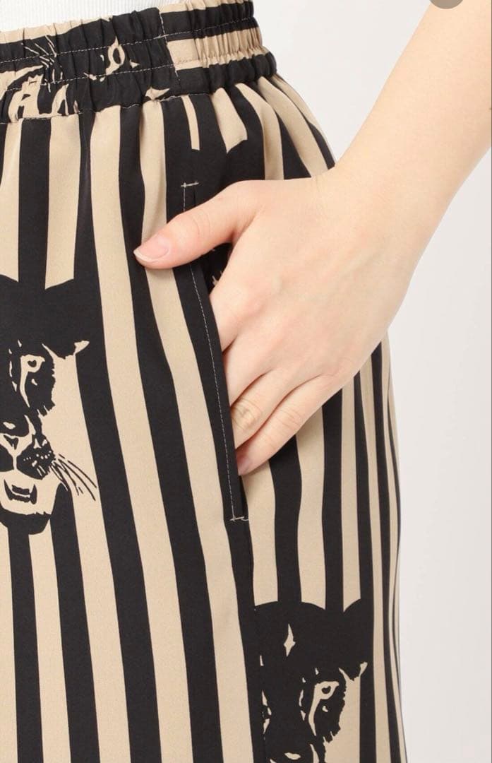 HARDY NOIR LONESS PRINT パンツ　スピックアンドスパン