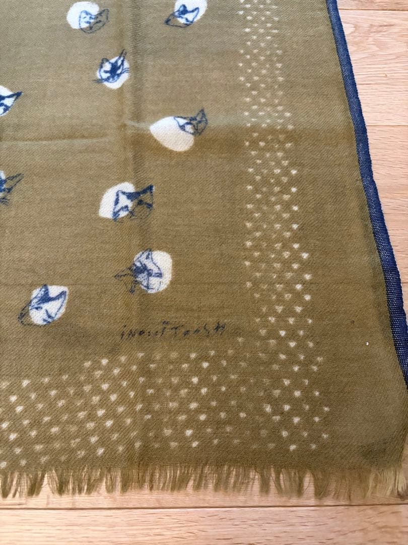 イヌイトゥーシュ　猫柄　ウールストール　未使用に近い