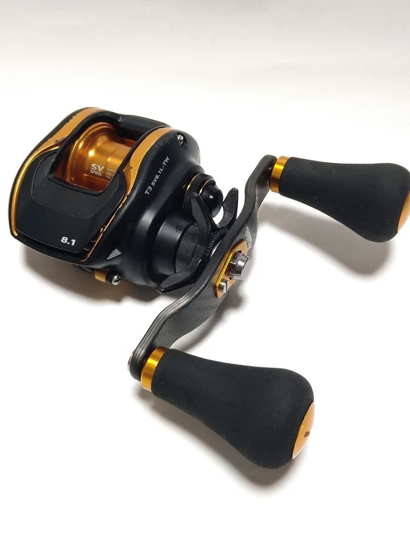 ダイワ T3 SV 8.1L スタジオコンポジット カーボンハンドルカスタム