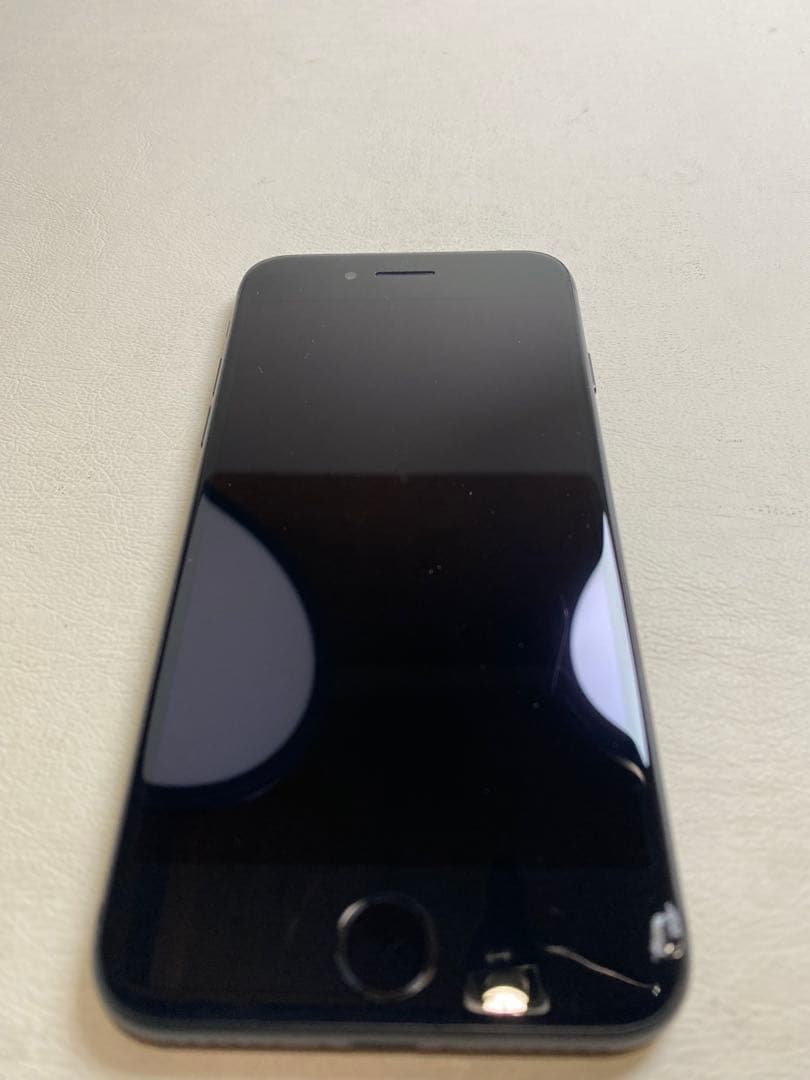 スマートフォン本体 iPhone8 64GB