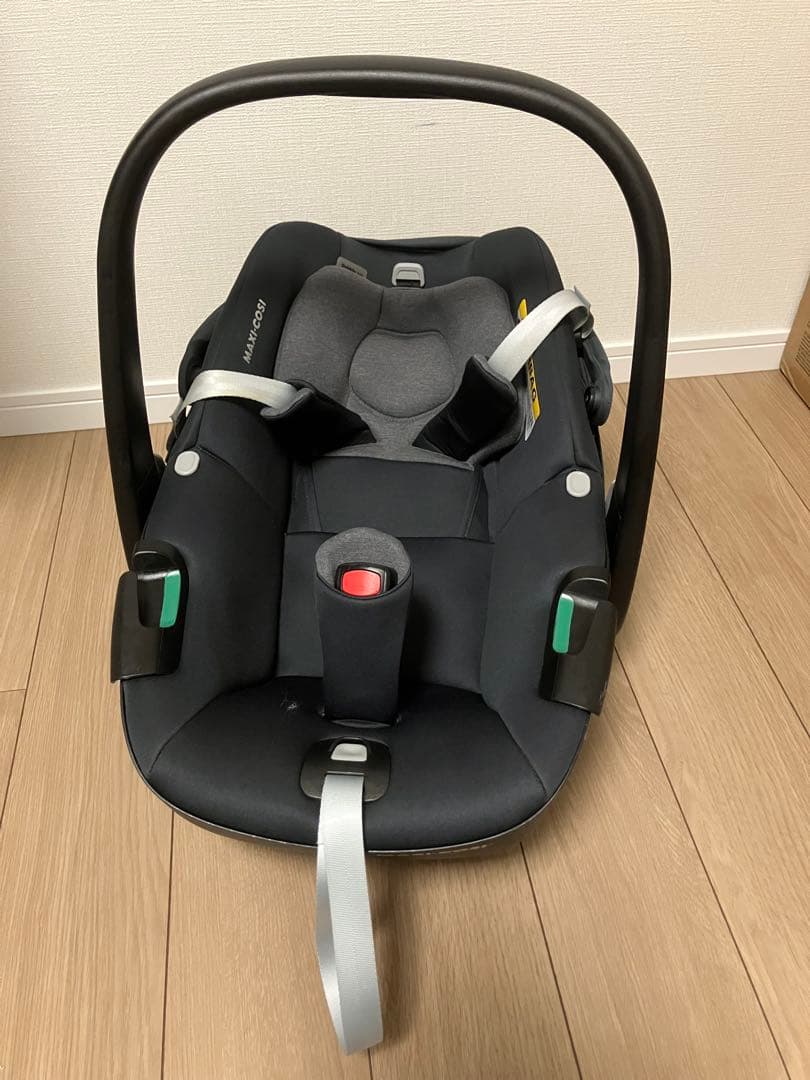 マキシコシ Pebble360 & FamilyFix360 チャイルドシート