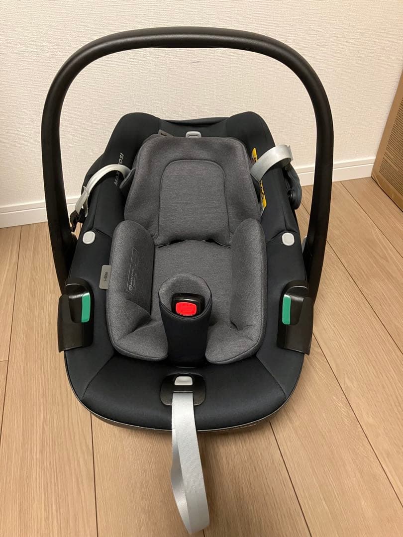 マキシコシ Pebble360 & FamilyFix360 チャイルドシート