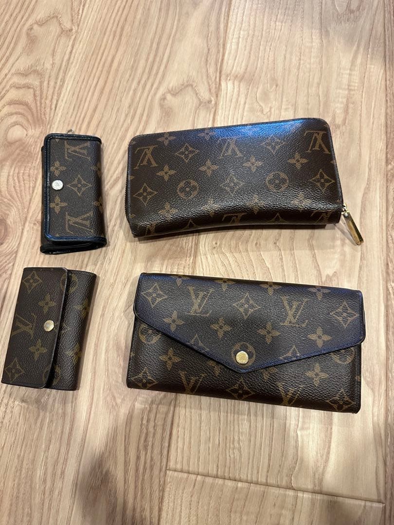 く*げ様 Louis Vuitton モノグラム 長財布、キーケース4点セット