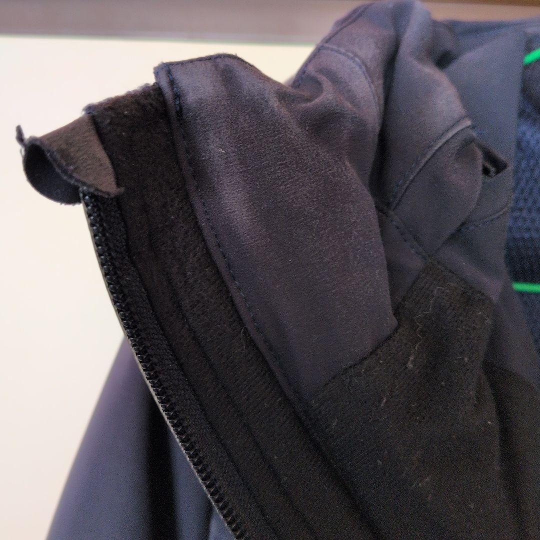 DESCENTE ダウンジャケット フード付き　水沢ダウン