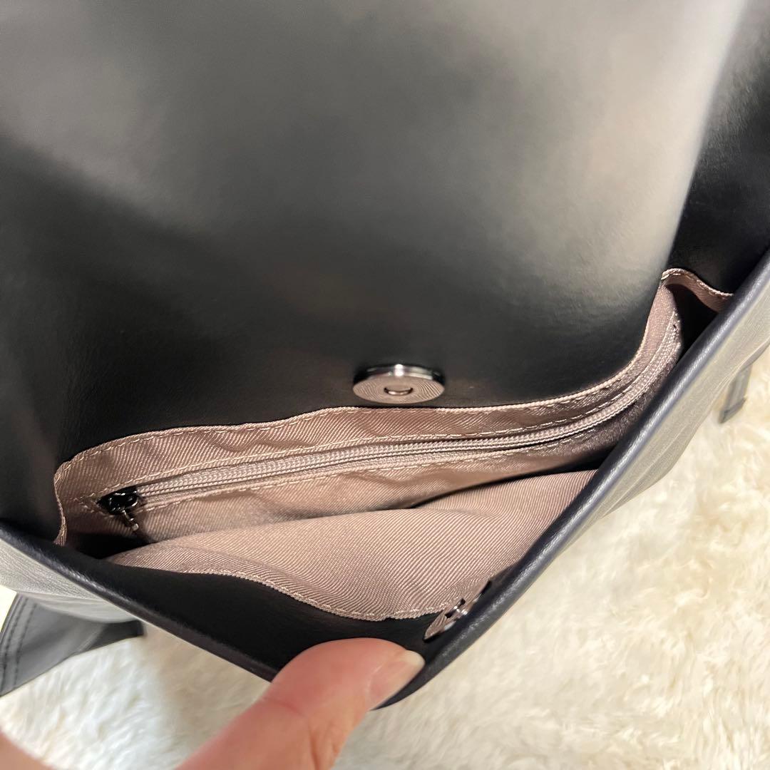 美品 イアパピヨネ 《A４対応/本革》レザースタンドリュック2 ブラック