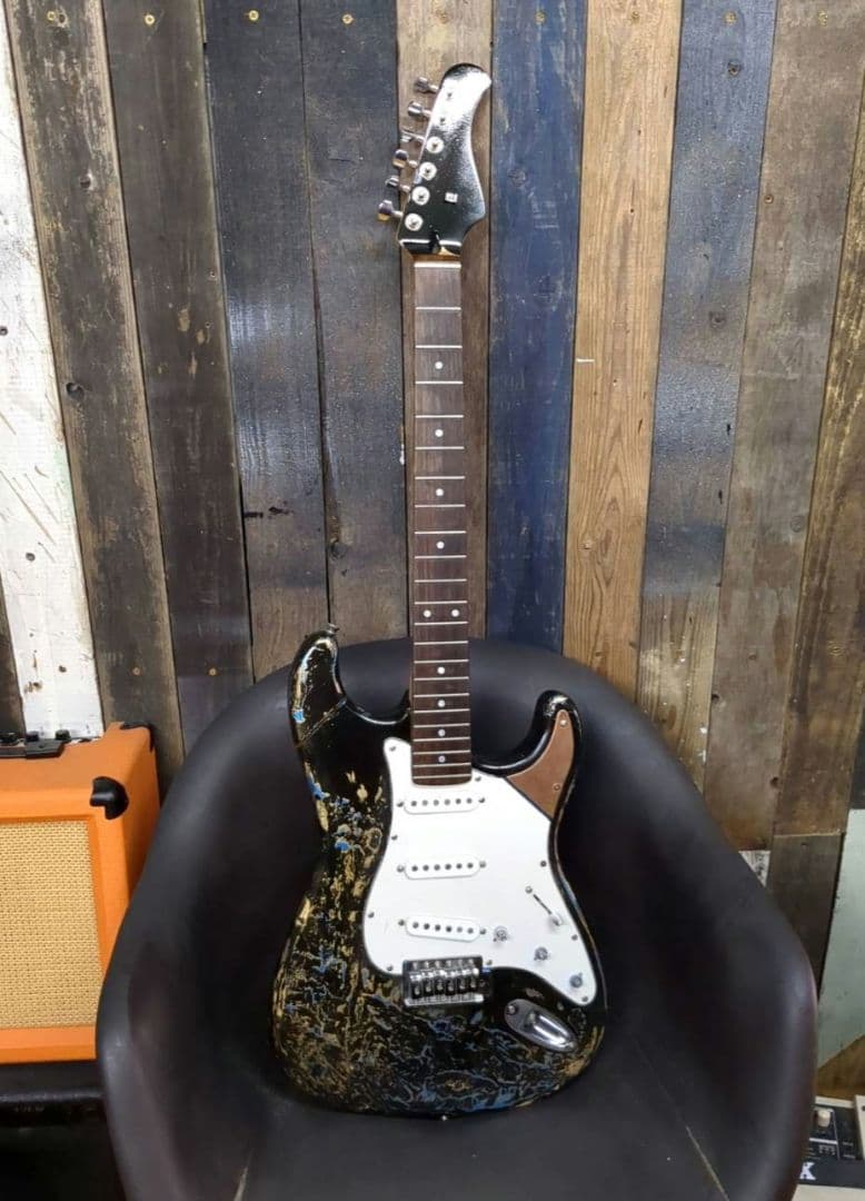 マルチレイヤーレリック ストラトキャスター - メルカリ