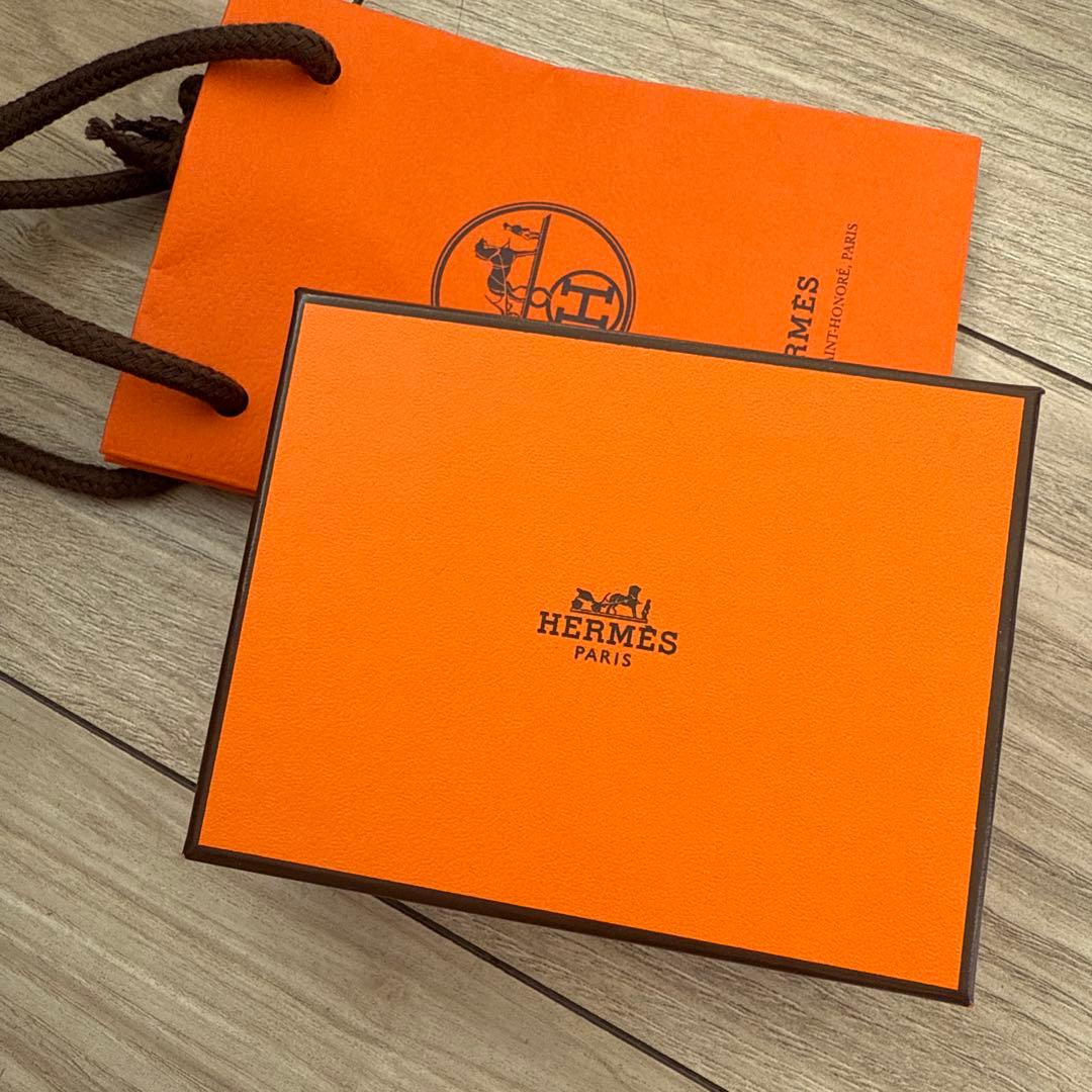 メ*ン様 2024 エルメス イヤーズギフト キークロシェット