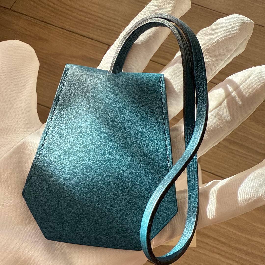 メ*ン様 2024 エルメス イヤーズギフト キークロシェット