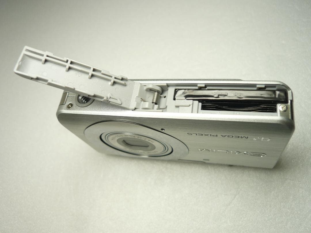 CASIO EX-Z80❤️カシオの女子カメ⭐️極美品⭕️安心の実働品★シルバー