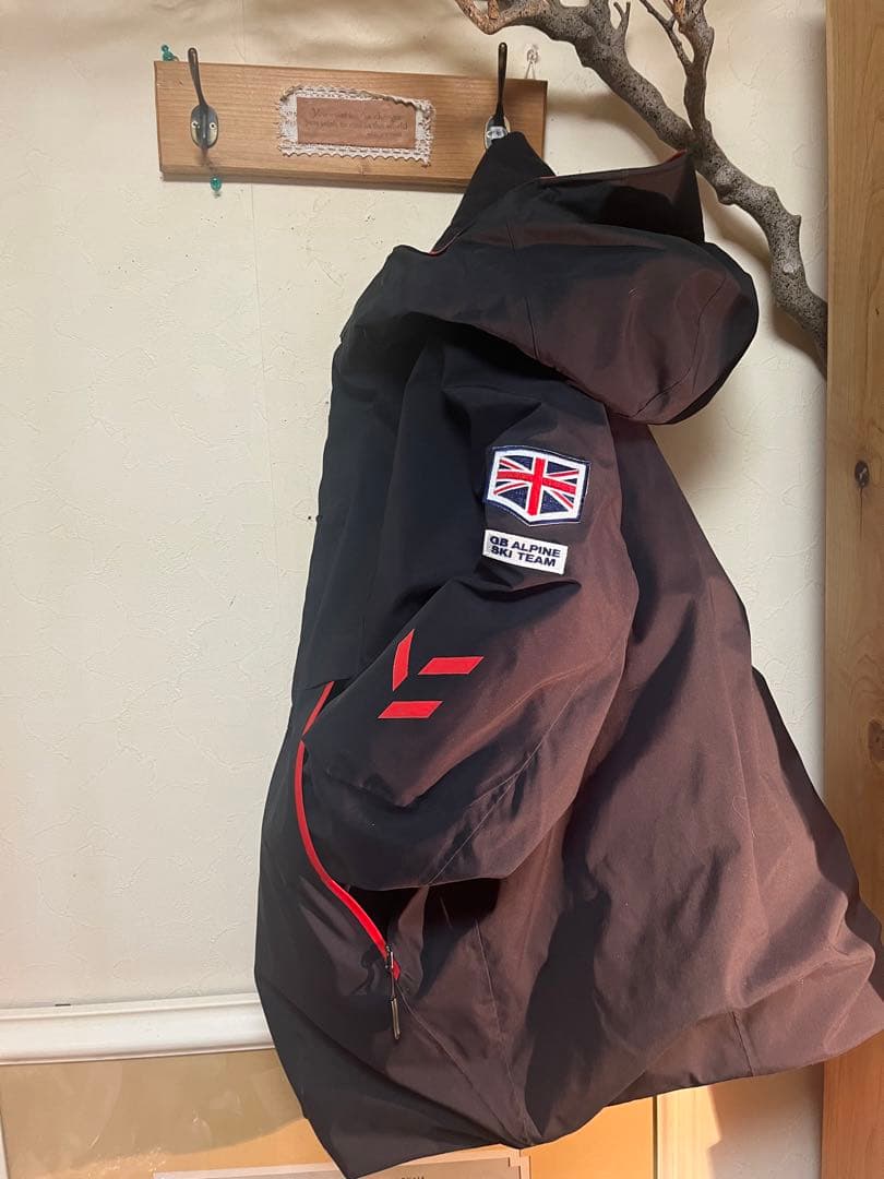 クリーニング済み　ゴールドウィン　スノーウェア　黒　スキー　スノー　上