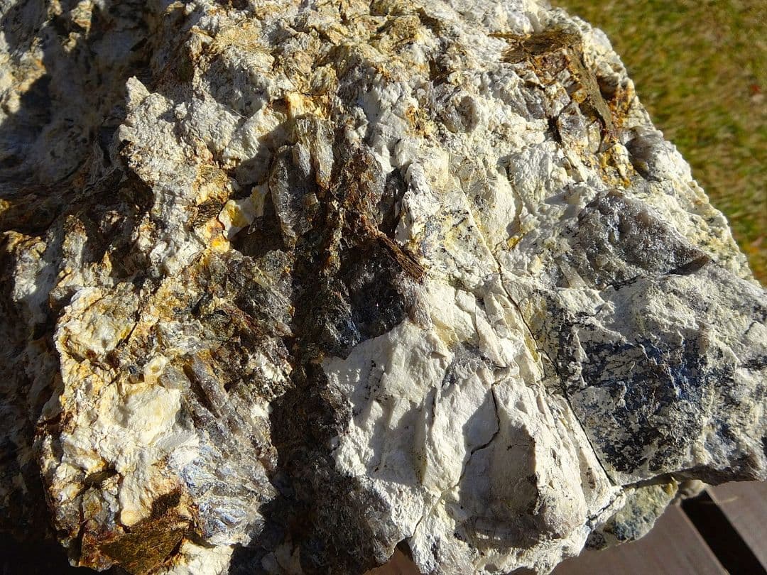 免活に!!蛭川ペグマタイト(51)21317g