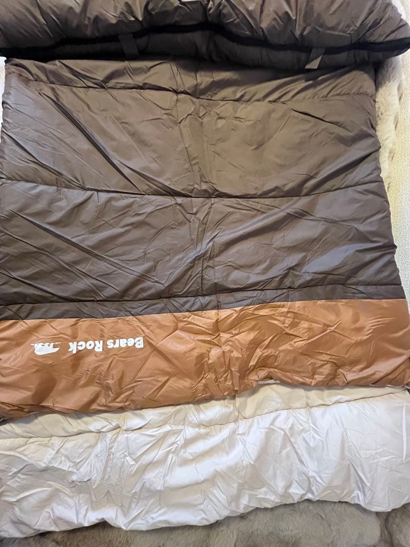 Bear Rock 寝袋 ブラウン・ホワイト　ねぶくろん