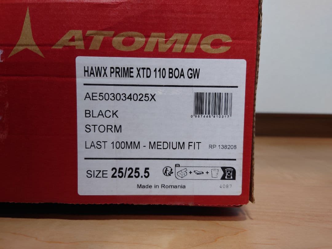 ATOMIC スキー用ブーツ ブラック/オレンジ