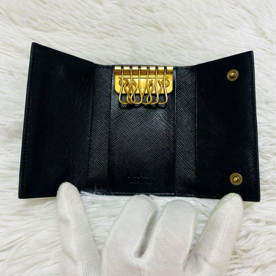極美✨PRADA キーケース 6連 サフィアーノレザー ブラック